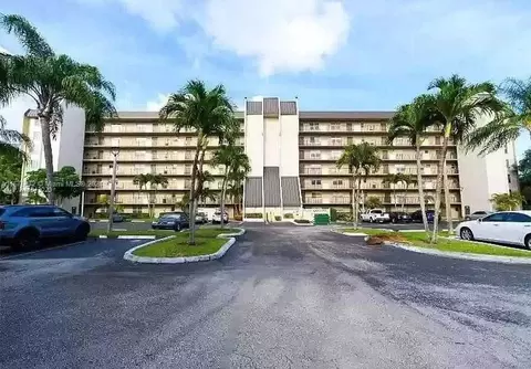 3150 W Rolling Hills Cir #307, Davie, FL 33328