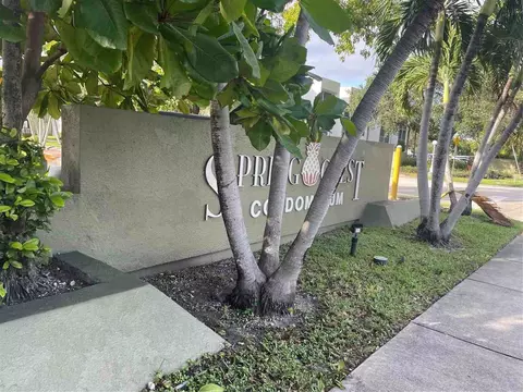 4255 N University Dr #214, Sunrise, FL 33351