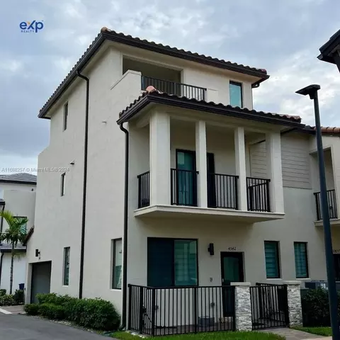 4542 NW 83rd Psge #4542, Doral, FL 33166