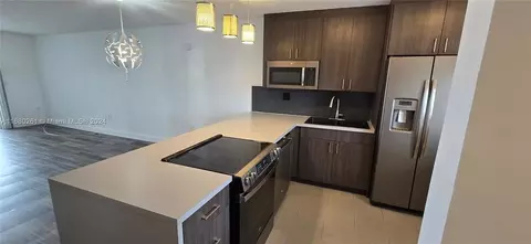 18601 NE 14th Ave #408, Miami, FL 33179