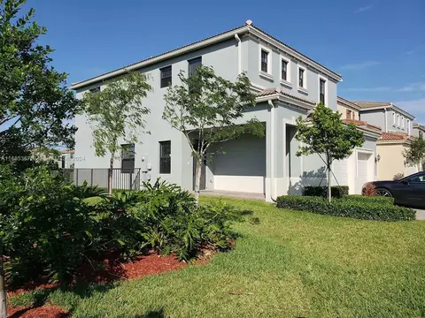625 NE 191st Ter, Ives Estates, FL 33179