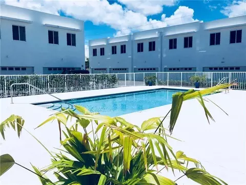 2651 NE 212th Ter #402, Miami, FL 33180