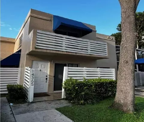 14365 SW 97th Ln, Miami, FL 33186