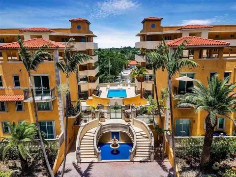 8888 Collins Ave #207, Surfside, FL 33154