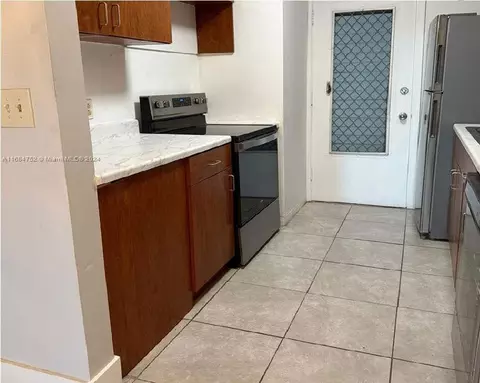 245 NE 191st St #3002, Miami, FL 33179