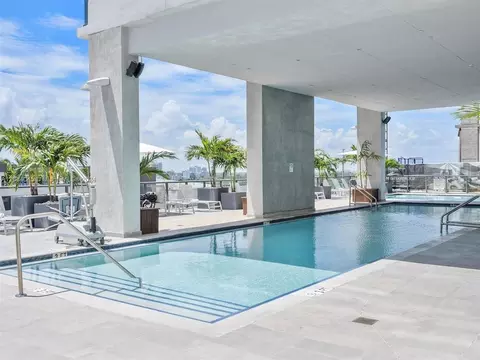 239 SW 9th St #1704, Miami, FL 33130
