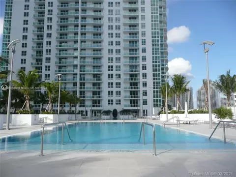 951 Brickell Ave #3403, Miami, FL 33131