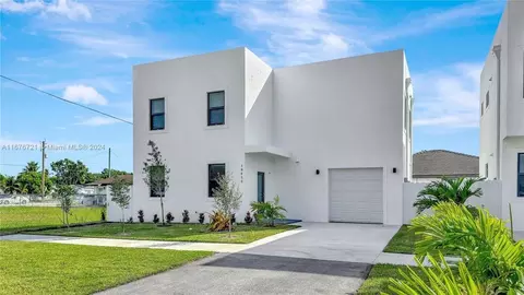 18455 SW 117th Ave, South Miami Heights, FL 33177