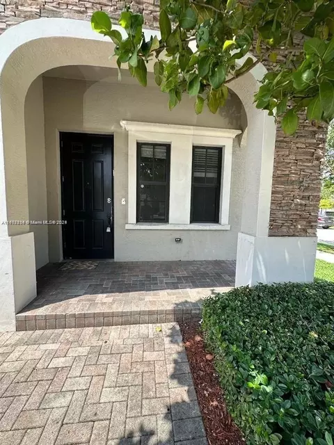 706 NE 191st Ter, Ives Estates, FL 33179
