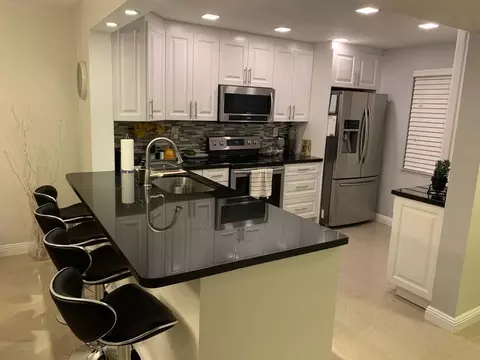 3940 Inverrary Blvd, Lauderhill, FL 33319