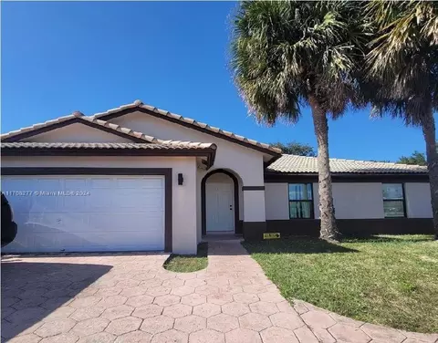 2471 NW 55th Ave, Lauderhill, FL 33313
