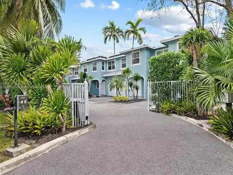 710 SW 4th Ave, Fort Lauderdale, FL 33315