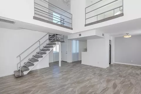 449 E Arenas Rd, Palm Springs, CA 92262
