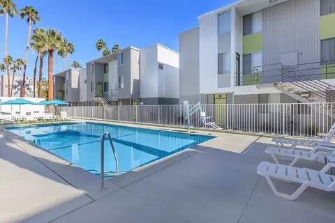 449 E Arenas Rd, Palm Springs, CA 92262