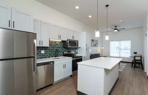 801 S Wells St #819, Chicago, IL 60607