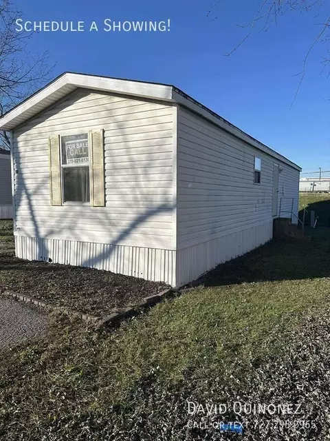 200 Whittington Dr #280, Madisonville, KY 42431