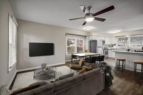 100 Regent Pl, Chapel Hill, NC 27514