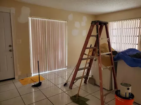 14 W, Hialeah, FL 33012 photo 4