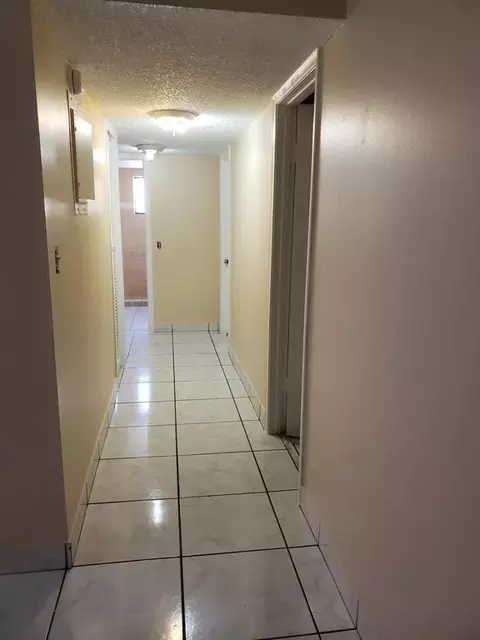 14 W, Hialeah, FL 33012 photo 13