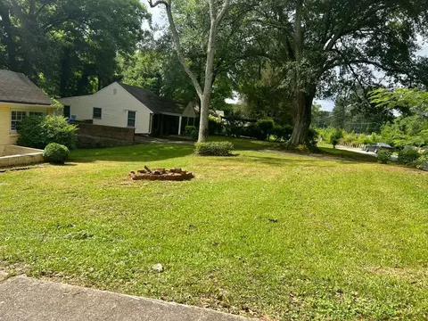 987 Bolton Rd NW, Atlanta, GA 30331