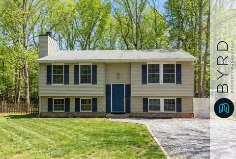 2411 Carriage Creek Rd, Midlothian, VA 23112