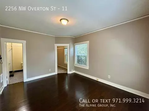 2256 NW Overton St #11, Portland, OR 97210
