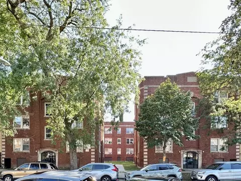 4027 W Melrose St #2S, Chicago, IL 60641