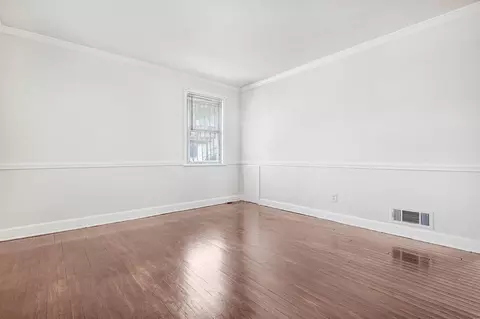 4217 2nd St NW #1, Washington, DC 20011