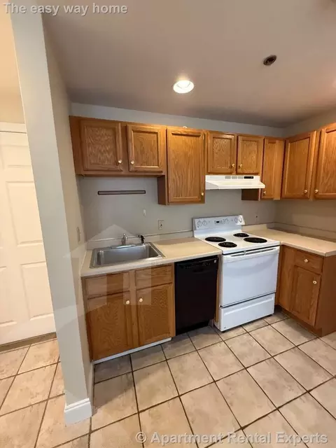 15 Pearl St #21, Cambridge, MA 02139