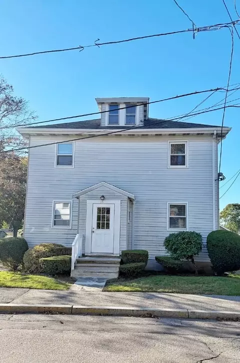 15 1st St #4, Quincy, MA 02169