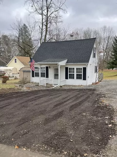 207 Delamater St, Brooklyn, MI 49230
