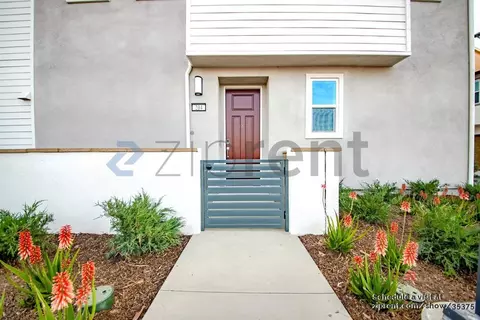 204 Yerba, Irvine, CA 92618 photo 4