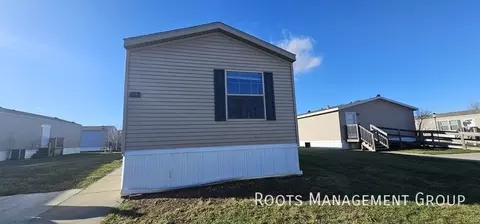 137 Birch Crest Dr #137, Flint, MI 48504