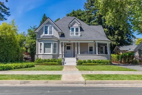 313 Tucker St #C, Healdsburg, CA 95448