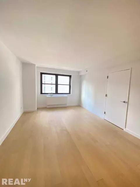 Undisclosed, New York, NY 10016