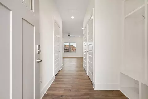 9549 Glen Rd #2200-2EW, Bentonville, AR 72713