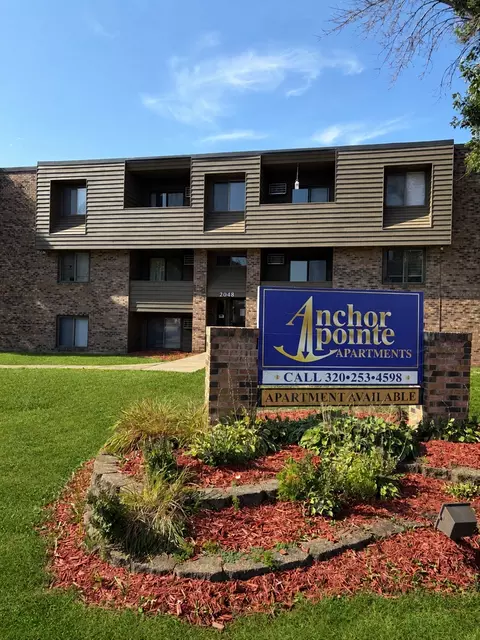 2056 15th St N #6, Saint Cloud, MN 56303