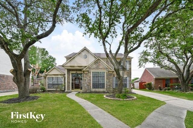 2017 Spinnaker Dr, League City, TX 77573