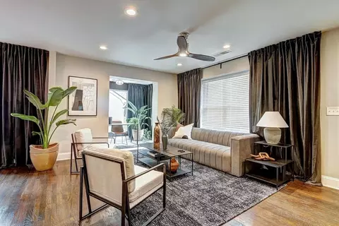 ralph david abernathy blvd sw, Atlanta, GA 30312