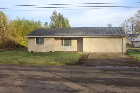 3233 NE Brogden St, Hillsboro, OR 97124