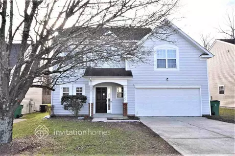 12522 Deaton Hill Dr, Charlotte, NC 28269
