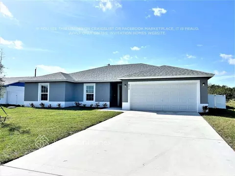 472 SW Doreen St, Port Saint Lucie, FL 34983
