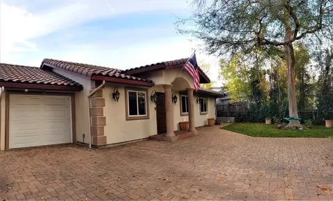 4940 Dobkin Ave, Tarzana, CA 91356