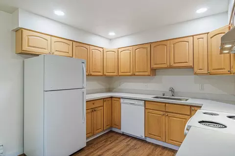 2441 I St NE #B, Auburn, WA 98002