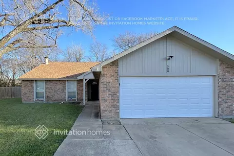 500 Nora Ln, Desoto, TX 75115
