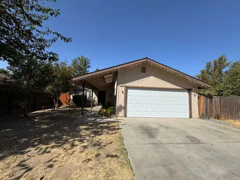 3325 E Pine Ave, Fresno, CA 93703