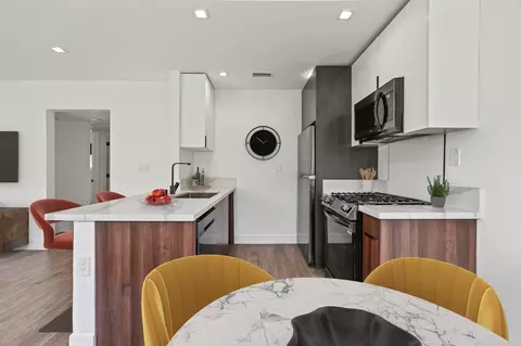 701 N Hill Pl #5, Los Angeles, CA 90012