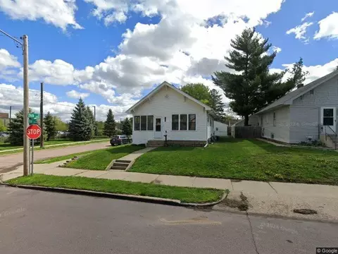 1700 S 9th Ave, Sioux Falls, SD 57105