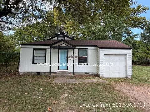 1707 Parker St, North Little Rock, AR 72114