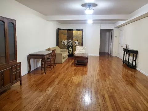 7011 Polk St, Guttenberg, NJ 07093
